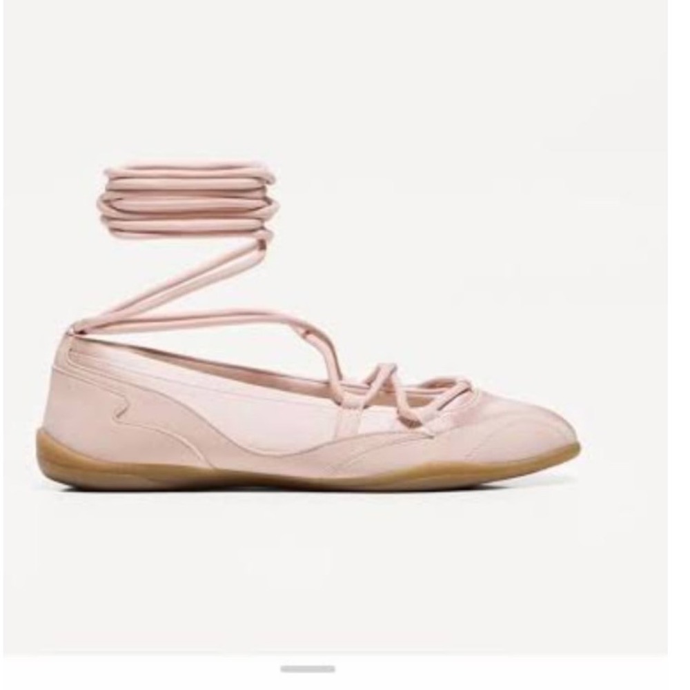 Bershka Sporty Ballet Flats Pink Satin Lace Up Ankle Tie Gum Sole EU 40 US 9